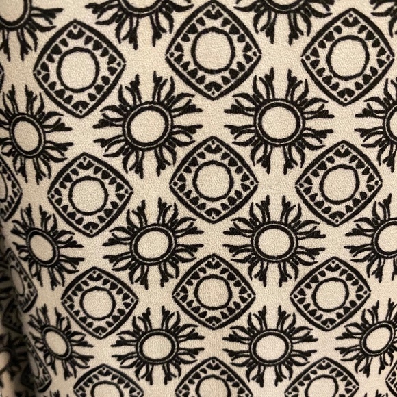 Lily Rose Black and White Patterned Sleeveless Dress with Back Slit Size S - Picture 5 of 5